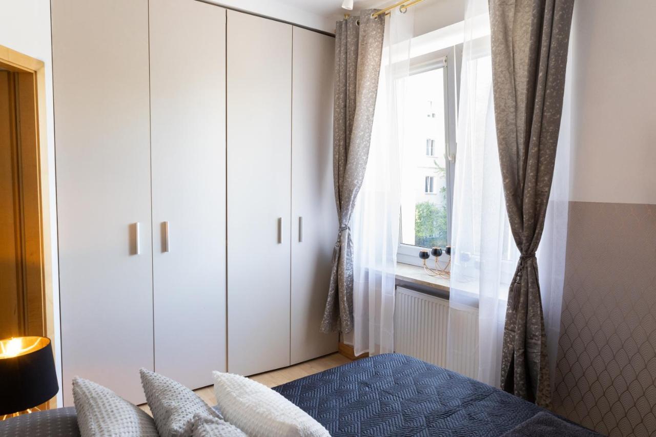 Clicktheflat Szkolna Palace Of Culture Apart Rooms Warsaw Ngoại thất bức ảnh