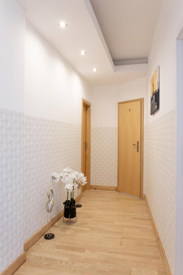Clicktheflat Szkolna Palace Of Culture Apart Rooms Warsaw Ngoại thất bức ảnh